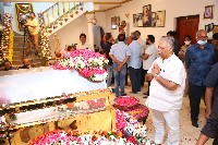 Celebs Pays Tribute to Super Star KrishnaCelebs Pays Tribute to Super Star Krishna